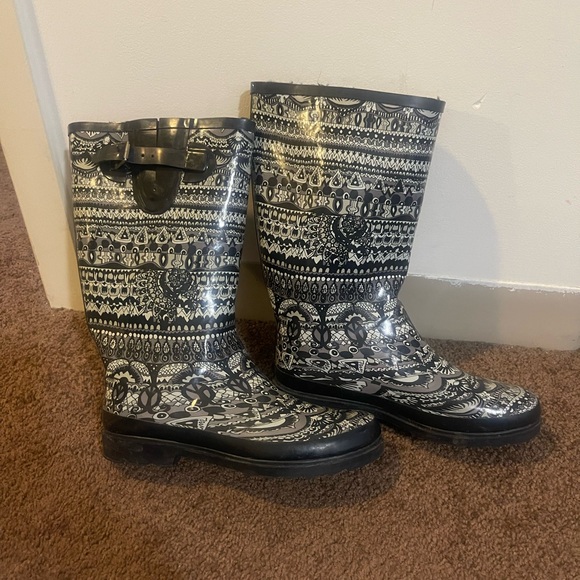 Women's The Sak Fur Insulated Rain Boots Peace  Size 10 - Picture 1 of 6